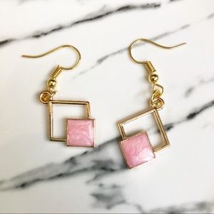 (NWT) Gold/Pink Geometric Earrings